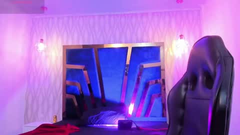 brad summer online show from 18, 4, 2026