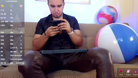 Bradley Colton Independ Model online show from 13, 1, 2025