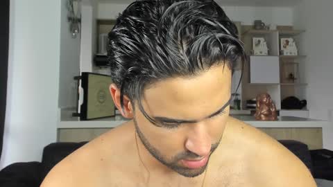 bradleymartin7 online show from 2, 2, 2025