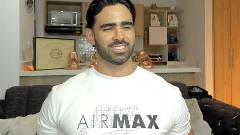 bradleymartin7 online show from 29, 10, 2025