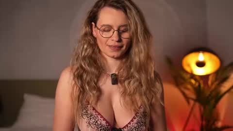 Snapshot of brandywhite chatting on 24, 4, 2026 Alex online show from 24, 4, 2026