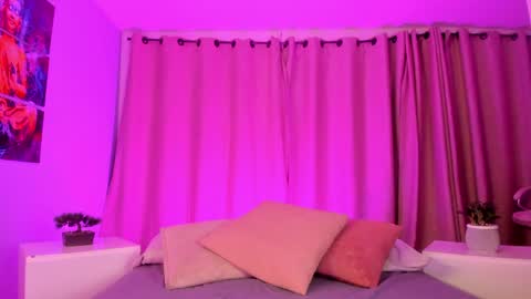   online show from 5, 4, 2026