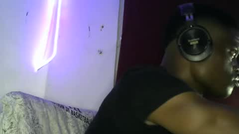 Snapshot of brayan1111x chatting on 8, 11, 2025 brayan1111x online show from 8, 11, 2025