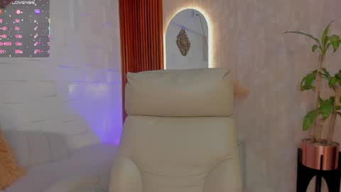 Snapshot of breex_ chatting on 8, 6, 2026 Breex online show from 8, 6, 2026