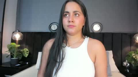 Snapshot of brenda__garcia chatting on 5, 6, 2026 online show from 5, 6, 2026