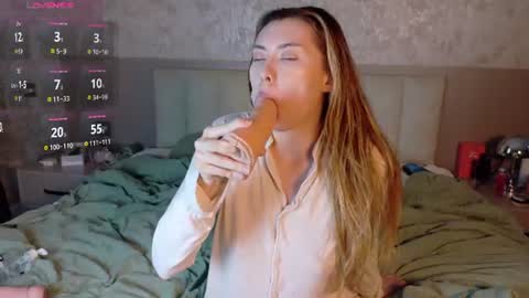 Snapshot of brenda_m00n chatting on 25, 7, 2026 Brenda online show from 25, 7, 2026