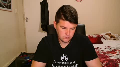 ask me lol online show from 15, 4, 2026