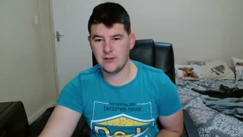 Snapshot of brendansexyboy098754 chatting on 24, 7, 2026 ask me lol online show from 24, 7, 2026