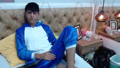 Esteban online show from 12, 3, 2025