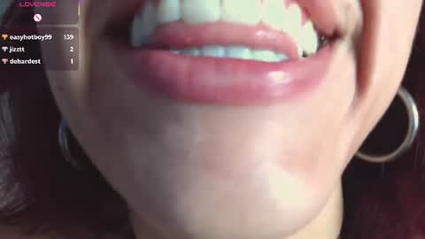 Snapshot of bri_von_dhara_ chatting on 14, 7, 2026 Bri online show from 14, 7, 2026