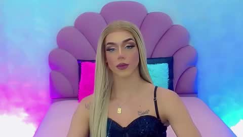 BRIANA online show from 5, 1, 2025