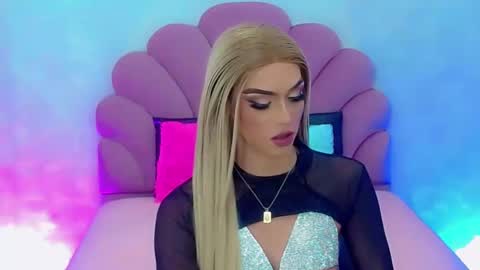 BRIANA online show from 5, 1, 2025