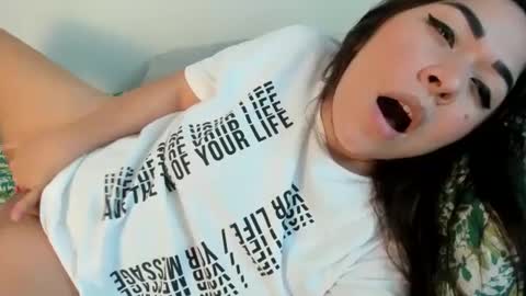 Snapshot of brianna_fallingangel chatting on 1, 3, 2025 brianna_fallingangel online show from 1, 3, 2025