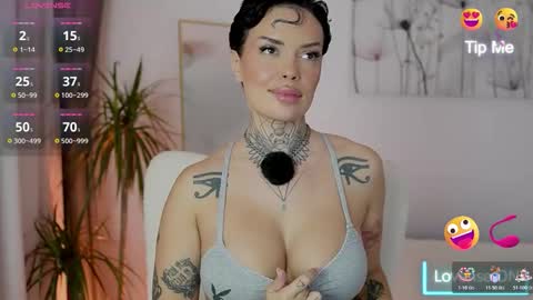 Briana online show from 21, 11, 2025