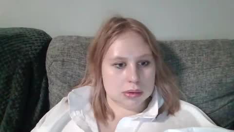 Snapshot of bridget_kiss chatting on 6, 2, 2026 bridget_kiss online show from 6, 2, 2026