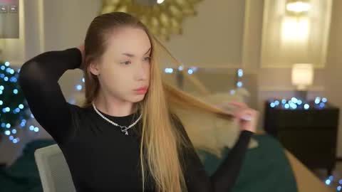 Diamonds Girls online show from 20, 12, 2025