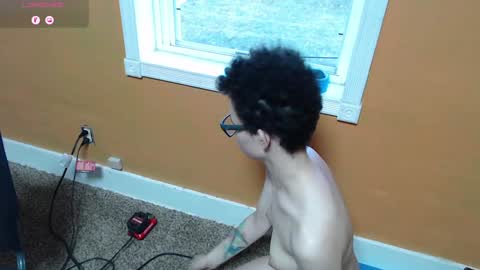 Strawberry online show from 17, 1, 2025