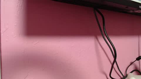 Strawberry online show from 26, 1, 2025