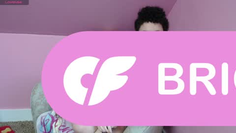 Strawberry online show from 26, 1, 2025