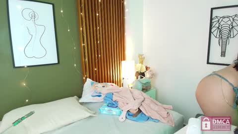 Snapshot of brigiitte_rohan chatting on 8, 10, 2025 Brigiitte online show from 8, 10, 2025