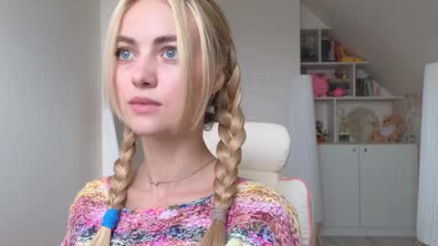 Vi. online show from 6, 2, 2025