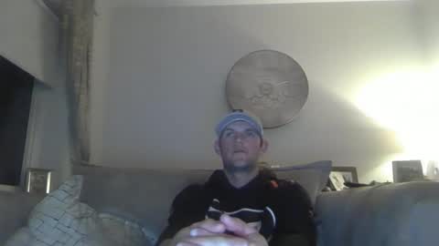 Snapshot of britbigdick1992 chatting on 25, 4, 2026 britbigdick1992 online show from 25, 4, 2026