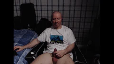 Snapshot of britguy_uk chatting on 23, 2, 2025 Lemee Joinyuu online show from 23, 2, 2025
