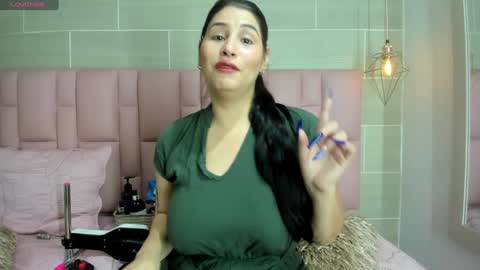 brithanyadams online show from 17, 1, 2025