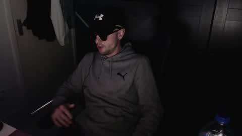 Snapshot of britishbigdick_ chatting on 29, 9, 2025 britishbigdick_ online show from 29, 9, 2025