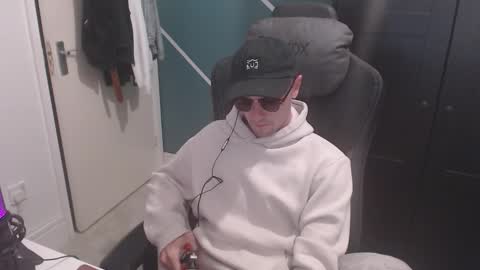 Snapshot of britishbigdick_ chatting on 2, 10, 2025 britishbigdick_ online show from 2, 10, 2025