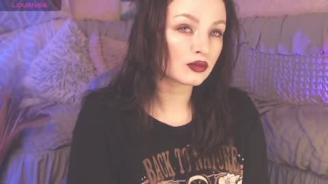 britneybarker online show from 3, 1, 2025