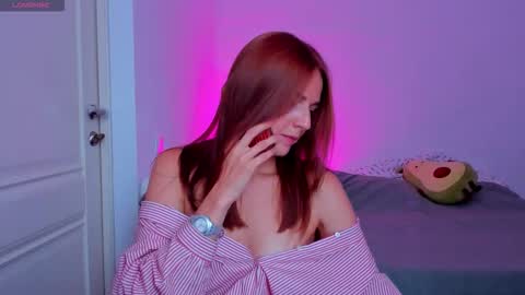 Snapshot of britneyhall chatting on 30, 9, 2025 britneyhall online show from 30, 9, 2025