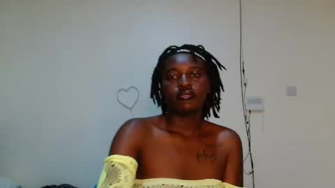 Snapshot of broken_haloo chatting on 18, 3, 2026 broken_haloo online show from 18, 3, 2026