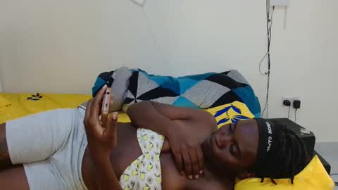 Snapshot of broken_haloo chatting on 25, 3, 2026 broken_haloo online show from 25, 3, 2026