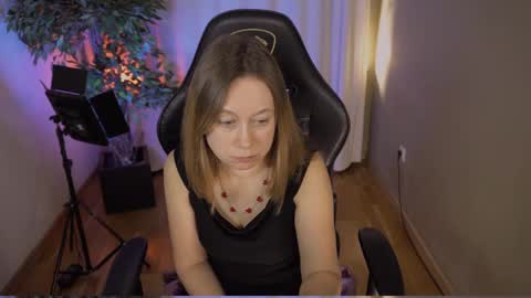 Snapshot of brooke_evans_ chatting on 8, 3, 2025 Brooke online show from 8, 3, 2025
