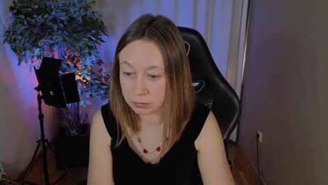 Snapshot of brooke_evans_ chatting on 8, 3, 2025 Brooke online show from 8, 3, 2025