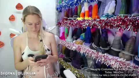 Brooke1993 online show from 24, 10, 2025