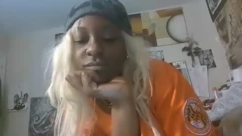 Snapshot of brooklyninfinity chatting on 24, 11, 2025 brooklyninfinity online show from 24, 11, 2025