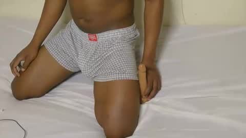 Snapshot of brownguy_ug chatting on 4, 2, 2026 kevin online show from 4, 2, 2026