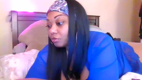 brownroundrenee online show from 14, 11, 2025