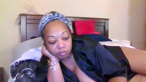 brownroundrenee online show from 6, 4, 2026