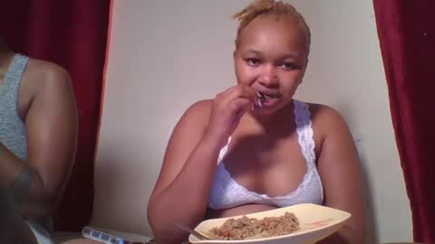 Snapshot of browny_candyz chatting on 14, 12, 2024 Tracy online show from 14, 12, 2024