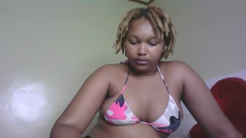 Snapshot of browny_candyz chatting on 17, 2, 2025 Tracy online show from 17, 2, 2025