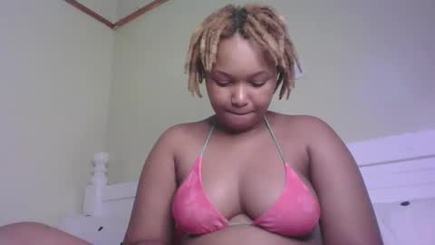 Snapshot of browny_candyz chatting on 19, 2, 2025 Tracy online show from 19, 2, 2025