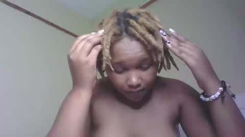 Snapshot of browny_candyz chatting on 24, 2, 2025 Tracy online show from 24, 2, 2025