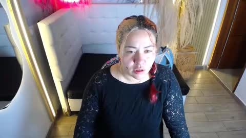 Bruja SCarlata online show from 22, 11, 2025