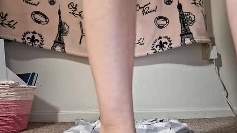 brunettedoll100 online show from 9, 9, 2025