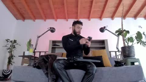 Andres Suarez online show from 16, 2, 2026