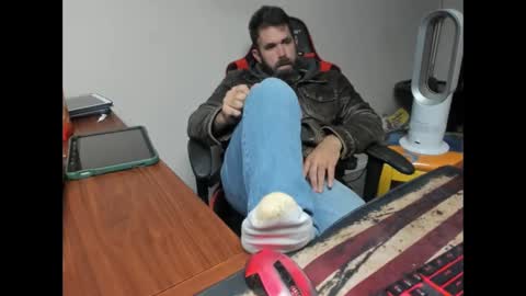 BRUTALMASTER1983 online show from 11, 11, 2025