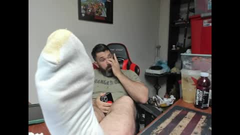 Snapshot of brutalmaster1983 chatting on 5, 5, 2026 BRUTALMASTER1983 online show from 5, 5, 2026